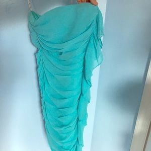 🌻Teal ruched strapless dress🌻